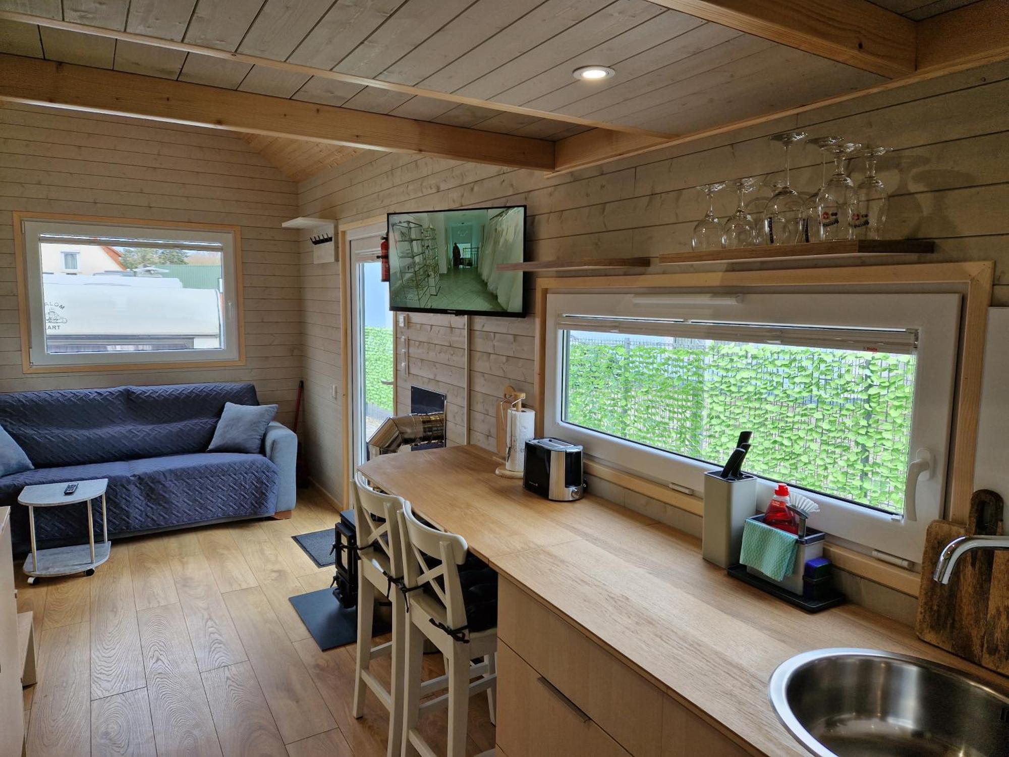 Lane Tiny Homes, Nahe Hannover Messe Szoba fotó